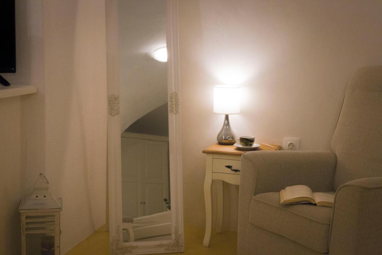 Linos Suites Emporio  Luaran gambar